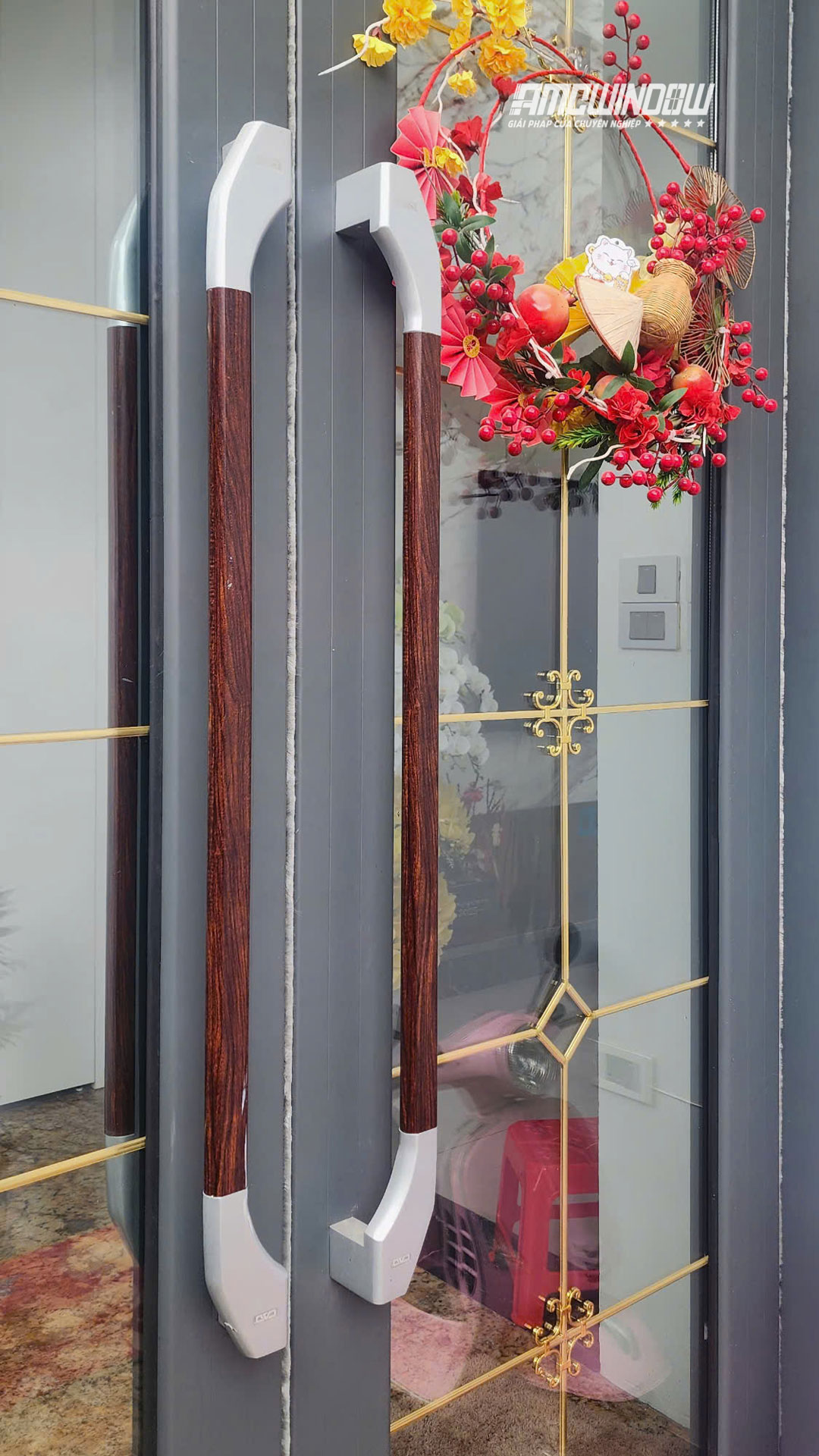 AMC WINDOW BÀN GIAO CÔNG TRÌNH NHÀ PHỐ TẠI BẮC NINH Cửa thủy lực khung nhôm ôm phào – chắc chắn, sang trọng